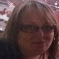 Vicki Magee's Instagram, Twitter & Facebook