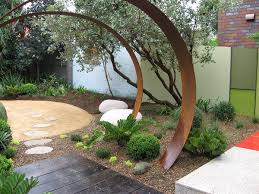 Watch Or Stream Lifestyle Tv Shows Live Online Foxtel Garden Arches Garden Design Garden