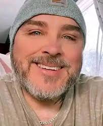 Dearest Quavelle, I have liked you ever since I felt home again. With no  expectations, I say this to let a passion free. I hope you'll be well,  free, and in the