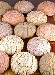 Conchas Mexican Sweet Bread Reminiscing About Getting Tons Of These From The Mexican Bakeries In Californi Mexican Sweet Breads Mexican Bread Mexican Bakery