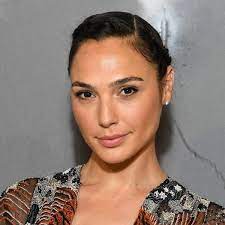 She first attracted notice as the winner of the miss israel competition in 2004. Gal Gadot Promiflash De