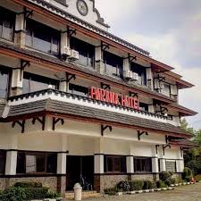 Punya hawa yang sejuk dan pemandangan yang memanjakan mata, puncak selalu jadi incaran wisatawan, terutama dari ibu kota saat weekend. Diskon New Normal 5 Hotel Di Puncak Ini Harganya Tak Sampai Rp 300 Ribu