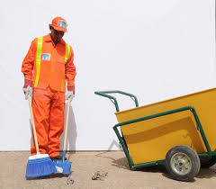 بلدية عنيزة تلغي مسمى عامل نظافة و تستبدلة بلقب صديق البيئة صحيفة صراحة الالكترونية