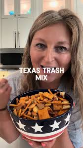 Texas Trash Mix Recipe 🤠😋 #recipes #recipe #easyrecipe #snacks  #summerrecipes #summertime