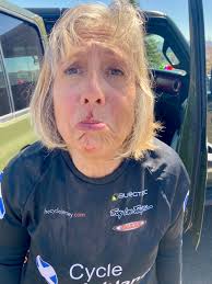 Power to the flower, just having a great time lightweights, a lot of  injuries last week with the dirt bike. So I just keep dancing and working  out life is good