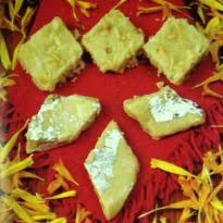 Kaju Ki Barfi Recipe Cashew Nut And Milk Based Sweet Traditionally Served At Special Occasions Topped By Silver Indian Desserts Indian Dessert Recipes Food