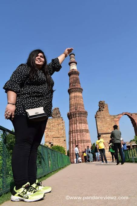 Visiting Qutub Minar : History, Entry Fees, Timings, Tickets, Qutub minar Complex and tips.
