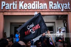 Partai keadilan sejahtera's leadership has an agenda i think makes most indonesians suspicious. Otai Reformis Parti Keadilan Rakyat