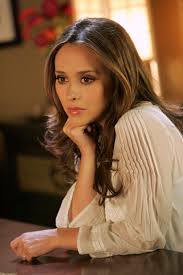 Did she leave the business, and if so, was it because she wanted to, or because she had a hard time finding work? Jennifer Love Hewitt Ghost Whisperer Makeup Saubhaya Makeup