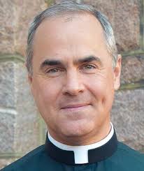 One of our very special brothers in Jesus and Mary , Deacon Len Long.  Deacon Len had his calling in Medjugorje and is a real source of God's  light for many. "Serving