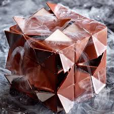 2 141 Otmetok Nravitsya 20 Kommentariev Valrhona Valrhonafrance V Instagram Decouvrez Notre Origami Chocolat Gu In 2020 Origami Cube Chocolate World Chocolate