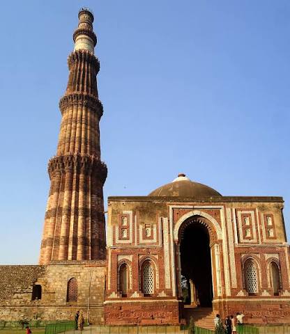 Qutub Minar Delhi: Entry fee, Best time to Visit, Photos & Reviews