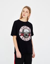 Slash, guitarist, music, gunsnroses, guns n roses, bands, oldschool, old school, vintage, 90s, 80s, 70s, axl, gibson, electric guitar. Guns N Roses T Shirt Rose T Shirt Clothes T Shirts For Women