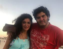 تعرضت الفنانة هيدي كرم، لهجوم كبير من رواد مواقع التواصل الإجتماعلي بعد نشرها فيديو مع ابنها وهما يمارسان الرياضة، معلقة: Ø±Ø¬Ø§Ù„ ØºØ§Ø¯Ø© Ø¹Ø§Ø¯Ù„ ØªØ¹Ø±Ù Ø¹Ù„ÙŠÙ‡Ù… Ø®Ø¨Ø± ÙÙŠ Ø§Ù„ÙÙ†