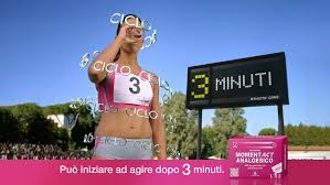 Il Mal Di Testa Da Ciclo Passa In 3 Minuti Con Momentact Armando Testa Firma Spot Tv E Web Brand News