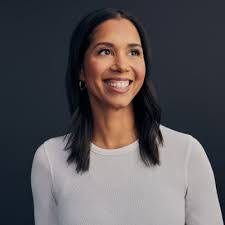 Carrie Pendolino's Instagram, Twitter & Facebook