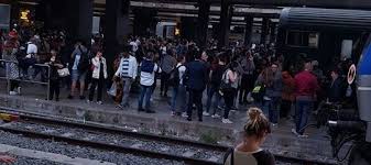 In via de rustici a firenze, un seminterrato sta prendendo fuoco. Ferrovie Incendio Doloso Manda Il Tilt Il Traffico Tra Roma E Firenze
