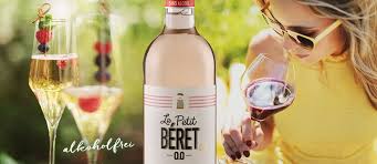 Petit has 81 books on goodreads with 357578 ratings. Le Petit Beret Wein Aus Frankreich Occitanie Beziers