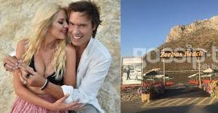 Στράτος τζώρτζογλου και σοφία μαριόλα / zarpanews.gr. Gamos Tzwrtzogloy Mariola To Bachelor Party Molis 3ekinhse Oi Prwtes Eikones