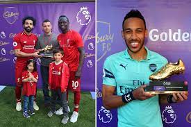 At the end of every season the premier league presents the golden boot award to the player, or players, to have scored the most goals in that campaign. Premier League Top Scorers Golden Boot Goal Standings For Epl 2018 19 Season London Evening Standard Evening Standard