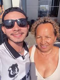 twilight core🧛🏻🍎 📸: @felizemencontrar