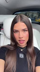 Leah Cason's Instagram, Twitter & Facebook