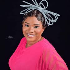 See wetin time difference do me ooo, how can I not see your special day  earlier mama😍 oya clear road for the gospel duchess her self 🙌, my very  own sweet aunty