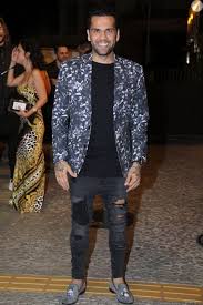 O zagueiro lucas veríssimo, do benfica. Marina Ruy Barbosa Recebeu O Jogador Daniel Alves Em Seu Aniversario De 23 Anos Neste Sabado 30 De Junho De 2018 Purepeople