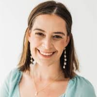 Laura Waddle's Instagram, Twitter & Facebook