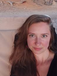 Dear community, I'm looking for a male and a female native english speaker  for a meditation project. The recording will be just for internal tests.  All in all it would be 2-3