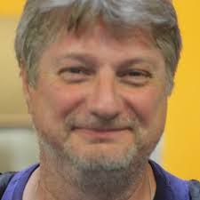 Hier in de buurt zijn er enkele private bosjes met zware Amerikaanse  vogelkersen. De bosjes