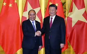 Tổng thống macron chúc mừng chủ tịch nước nguyễn xuân phúc trên cương vị mới, đánh giá cao những bước phát triển thắt chặt quan hệ đối tác chiến. Thá»§ TÆ°á»›ng Nguyá»…n Xuan Phuc Há»™i Kiáº¿n Tá»•ng Bi ThÆ° Chá»§ Tá»‹ch Trung Quá»'c Táº­p Cáº­n Binh Bao Nhan Dan