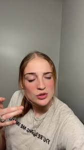 Alexandra Coote's Instagram, Twitter & Facebook