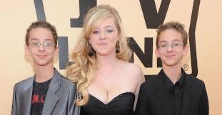 Scott disick shows off his buzz haircut as he takes his $200k lamborghini suv to get. What Happened To The Twins On Everybody Loves Raymond One Twin Died