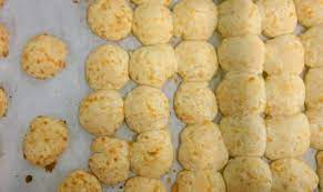 Their Cheese Biscuits Are Wonderful And Only 10 10 A Pack Recipes Cheese Biscuits Fabulous Foods