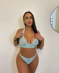 Astrid Nelsia - Free pics, galleries & more at Babepedia