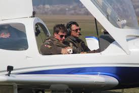 В далеком 1985 году с женой переехал в коломыю. Rekordsmen I Vyzhivshij V Tibete Legendarnyj Pilot Iz Kolomyi Igor Tabanyuk Gost Vtorogo Dnya Vi Kharkivaviafest Harkovskij Aeroklub Im V S Grizodubovoj Osou
