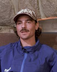 If Knuckle Huck had a best trick, Alito won it! #RiderDrivenSnowboarding  @bob.b.blum @bob.b.blum @bob.b.blum @xgames Full Camo kit available at  thirtytwo.com