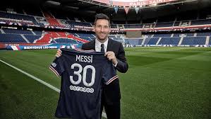 Este martes, el psg confirmó el fichaje de messi con un contrato de dos años y la opción de otro adicional, después que el argentino dejara el f.c. B1ick0xhkhaytm