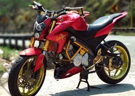 16 tips simple + 27 contoh modifikasi vixion keren. Tengok Nih Yamaha V Ixion Jadi Sangar Setelah Comot Comot Part Motor Lain Gridoto Com