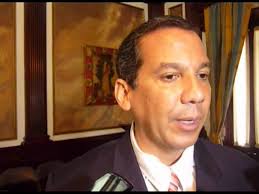 Prensa.com: Solicitan renuncia de Vladimir Herrera, director del Prodec