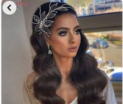 Looking for an ivory head piece if anyone can help or where I can source  one out thanks x