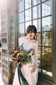 These blooms have an organic, wild feel about them, which looks gorgeous when paired with greenery, berries, and more. 18 Amazing Autumn Wedding Bouquets To Give You That Fall Feeling Weddingsonline