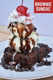 Chocolate Brownie Sundae In 2020 Brownie Sundae Sundae Recipes Chocolate Fudge Brownies
