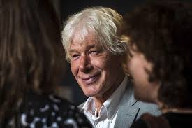 Nederlandse cabaretier Paul van Vliet overleden: “Hij laat schat aan  verhalen en liedjes na”