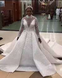 Unsere wunderschöne kristall brautkleider werden ihre vorstellungen entsprechen. Heisser Luxus Eine Linie Brautkleider Spitze O Neck Kristall Perlen Brautkleid Robe De Mariee Wedding Dresses Aliexpress