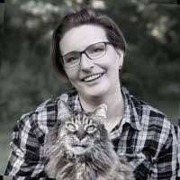 Allison Roebuck's Instagram, Twitter & Facebook