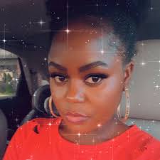 wawa Minash Mum is a cameroonian actress , producer, teacher, student etc  19 years old Minash Mum Officiel who hails from Ndu sub division is also a  writer and a humanitarian 7 in one