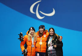 Bibian mentel won the paralympic gold in the snowboard cross discipline in the 2014 and 2018 paralympic winter games. Bibian Mentel Spee Astrid Fina Paredes Renske Van Beek Bibian Mentel Spee And Renske Van Beek Photos Zimbio