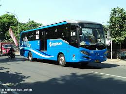 I couldn't ask for a better company! Pengangkutan Penumpang Djakarta Ppd 0648 Hino Rk8 Laksana Flickr